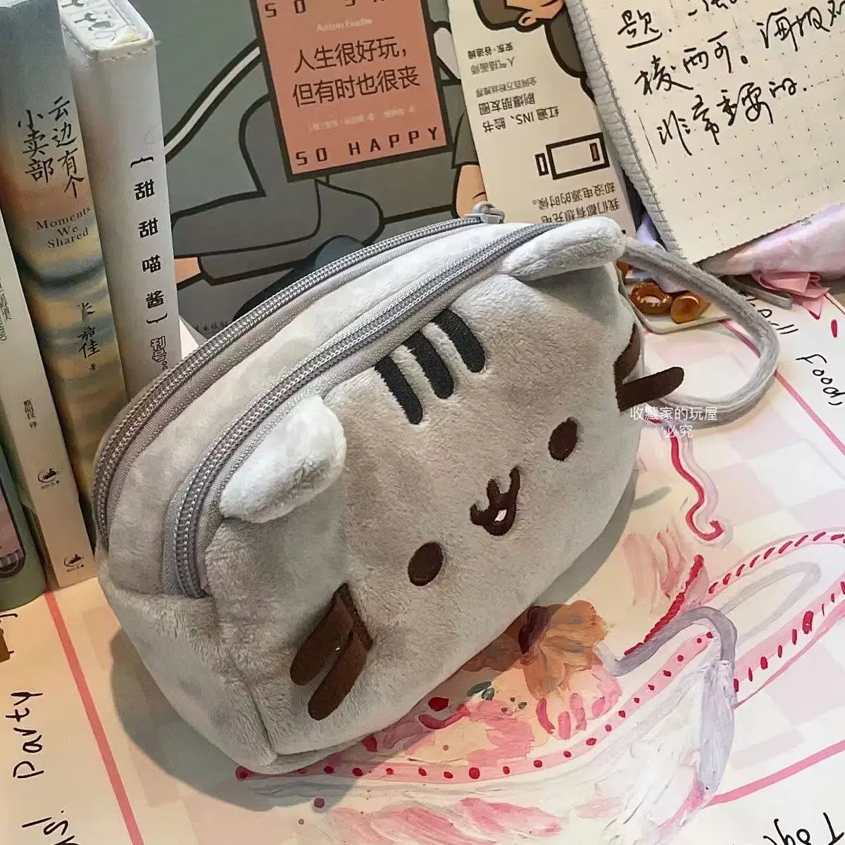 Uroczy piórnik z motywem grube – Pencil Case Large recenzja i cena